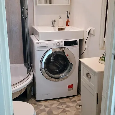 Appartement Flat Near Old Town Check-in 24h