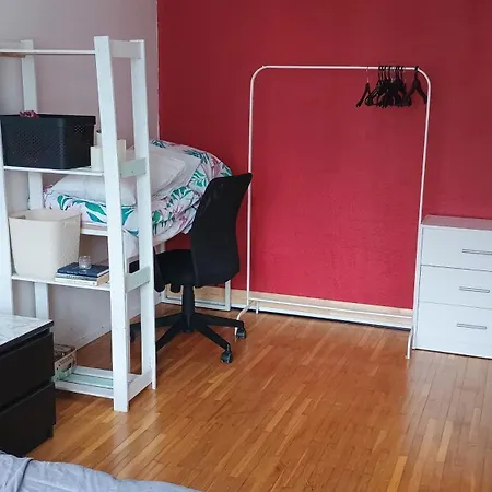 Flat Near Old Town Check-in 24h Appartement *